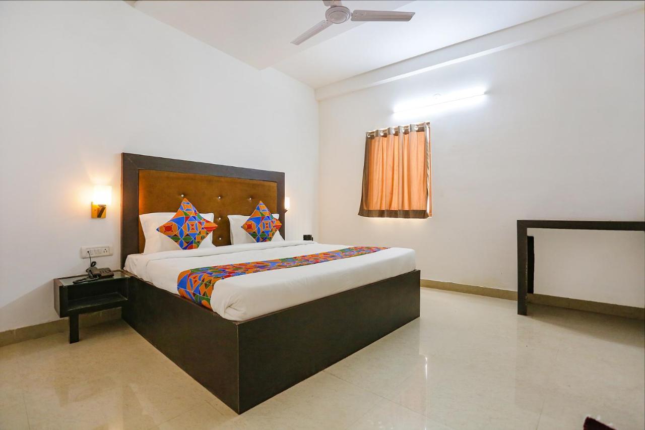 Fabhotel The Prasiddh อัครา ภายนอก รูปภาพ